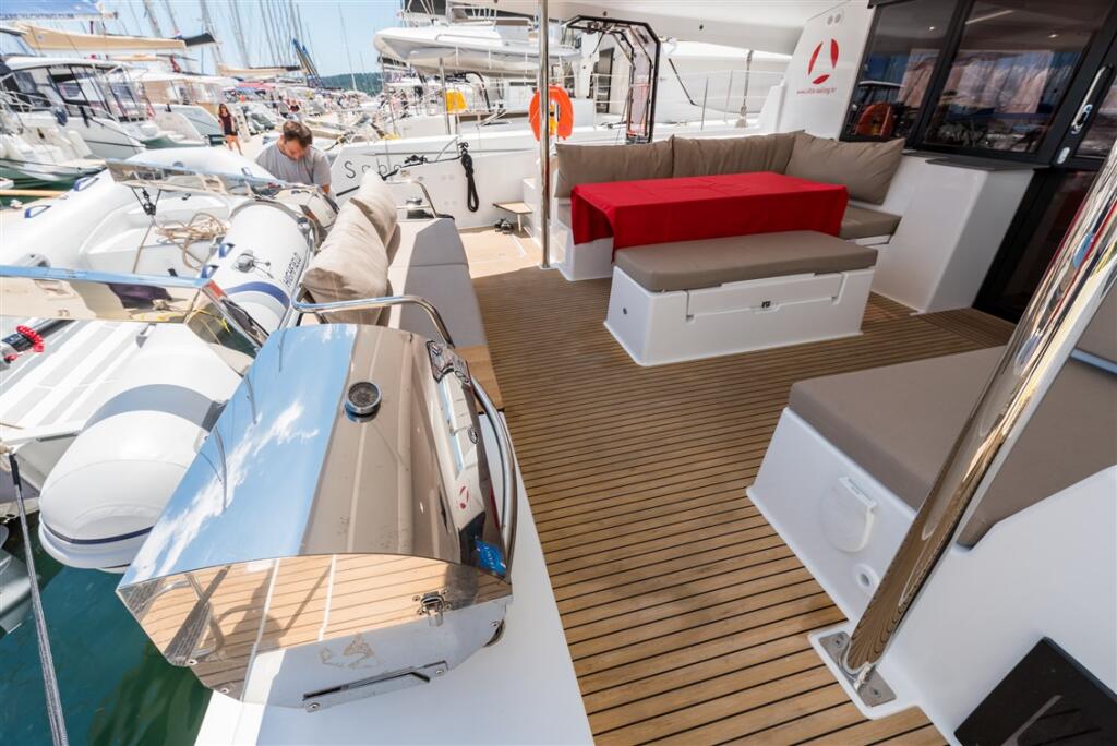 Catamaran 