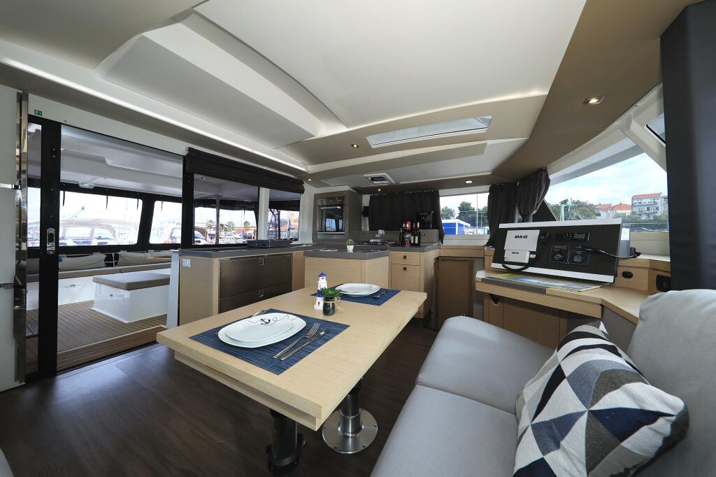 Catamaran 