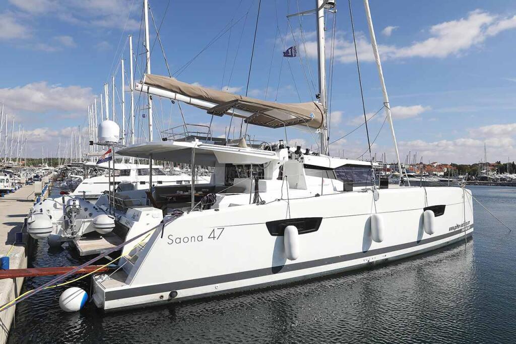Catamaran 