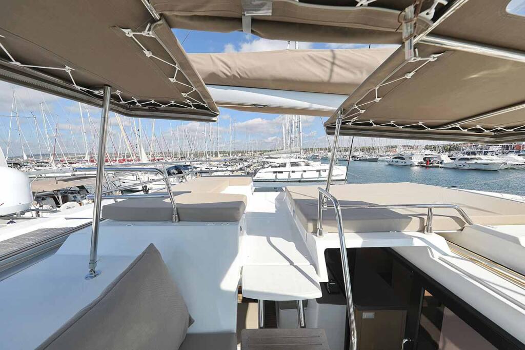 Catamaran 