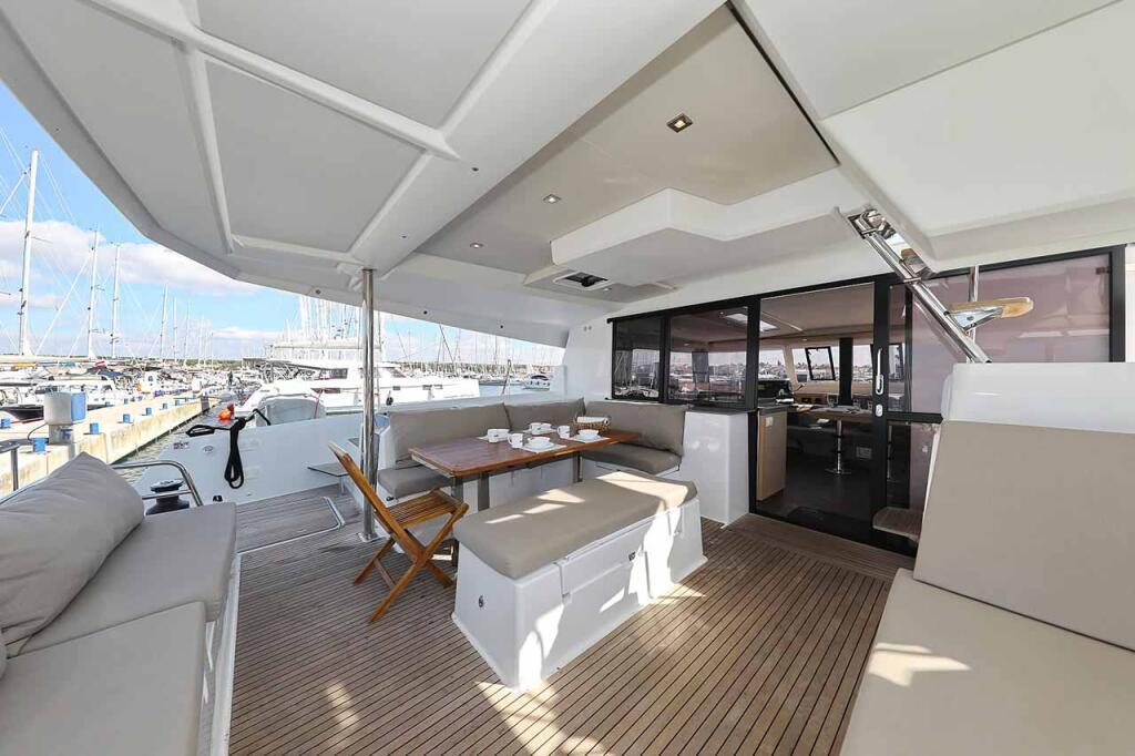 Catamaran 