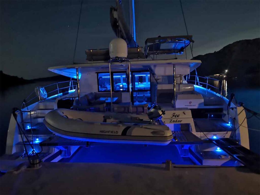 Catamaran 