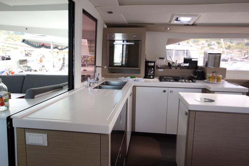 Catamaran 