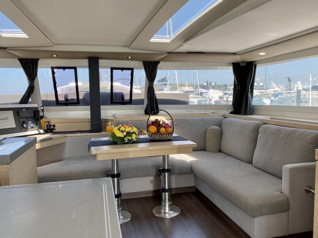 Catamaran 
