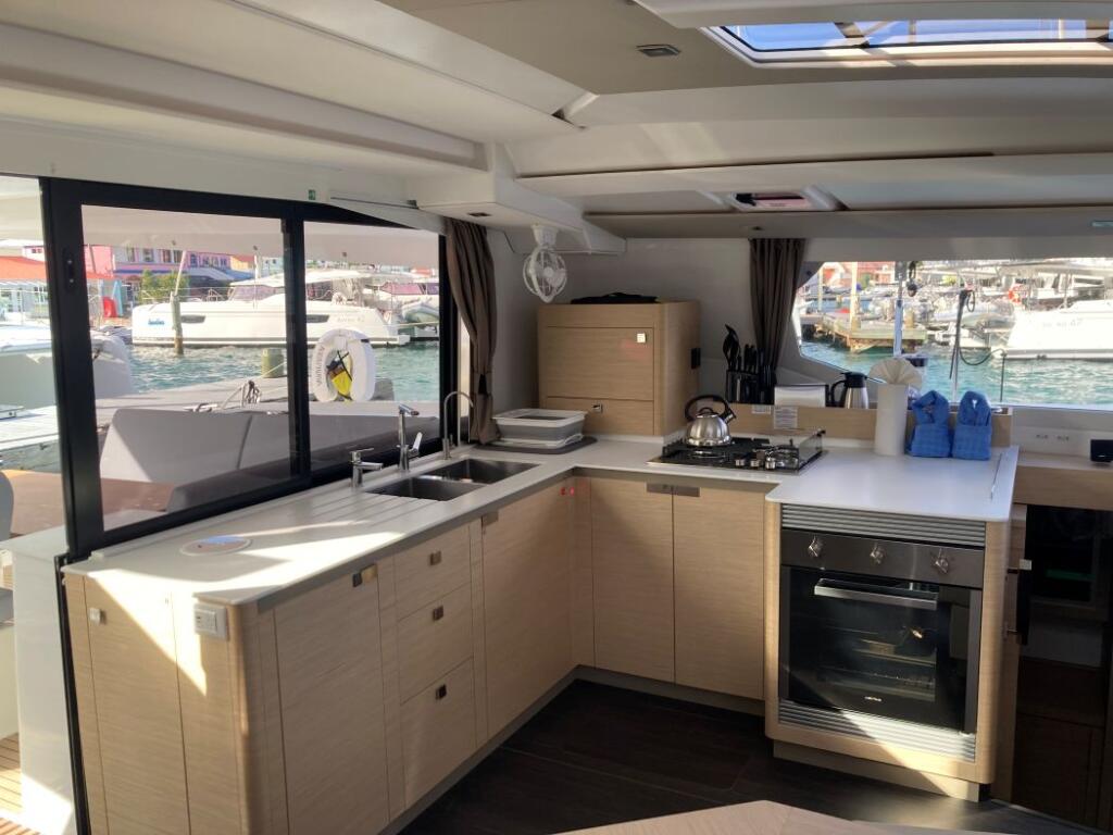 Catamaran 