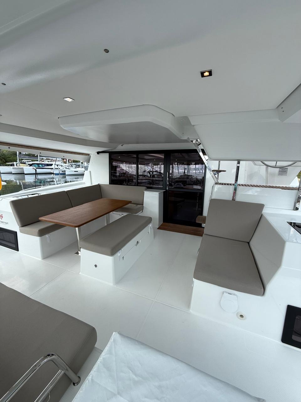 Catamaran 