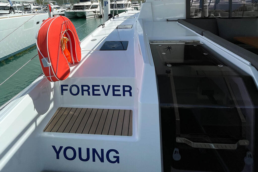 Catamaran 