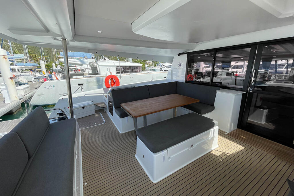 Catamaran 