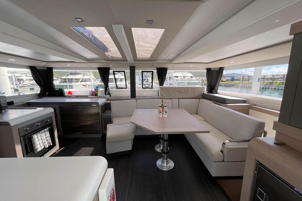 Catamaran 