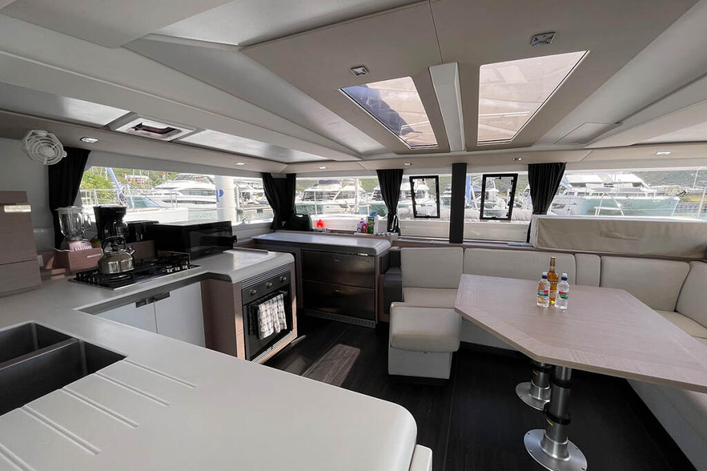Catamaran 