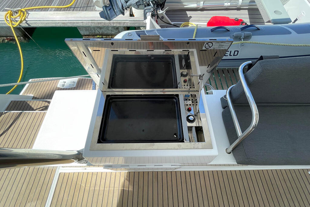 Catamaran 