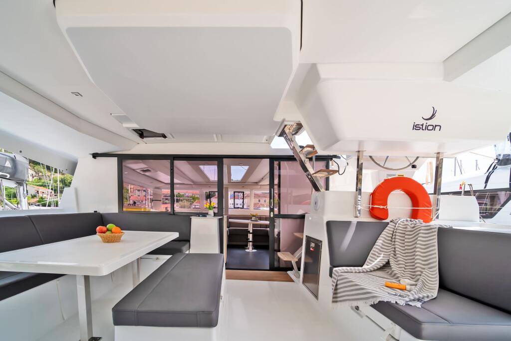 Catamaran 