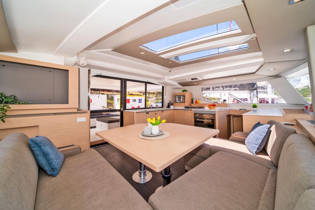 Catamaran 