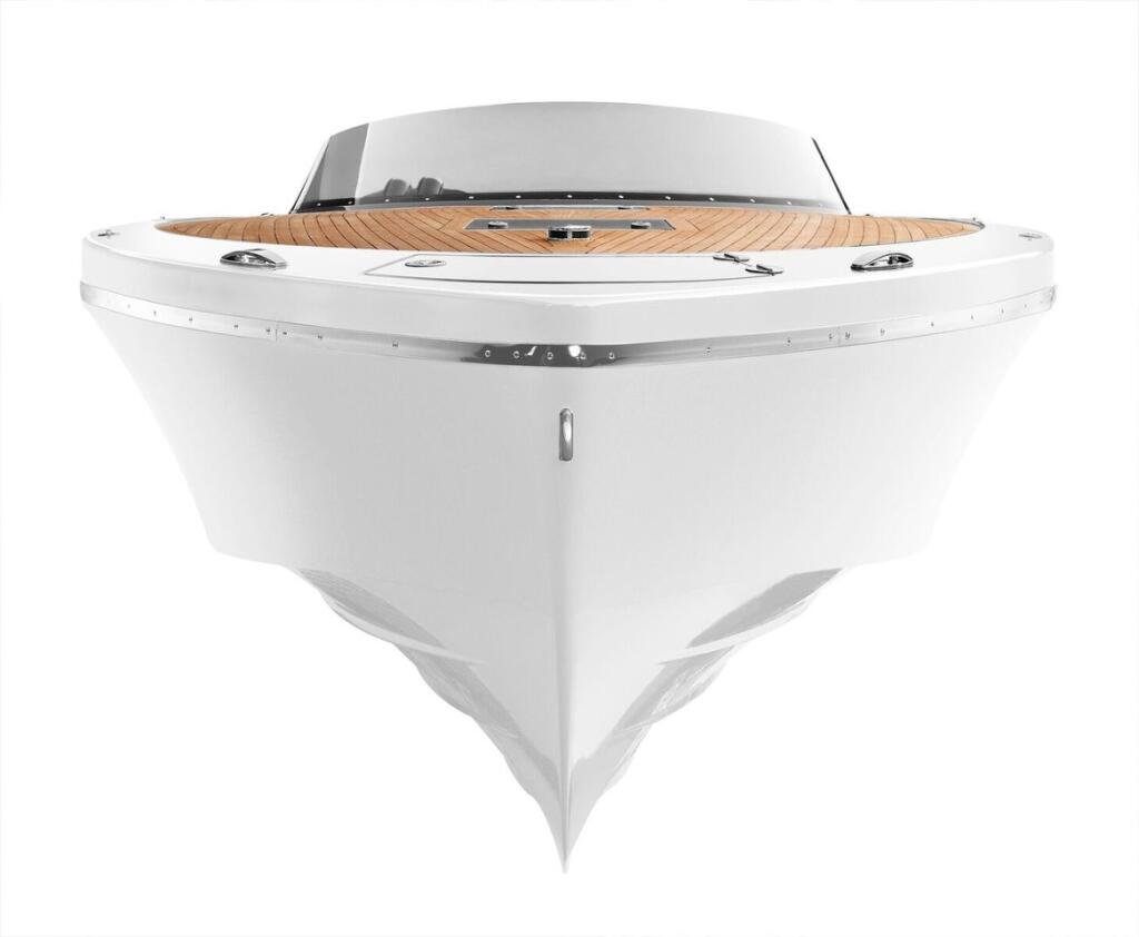 Motor boat 