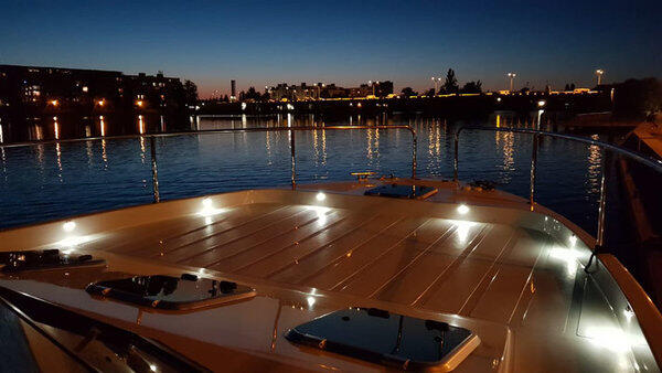 Motoryacht 