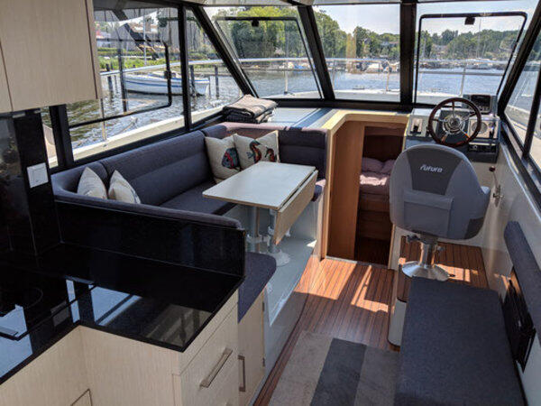 Motoryacht 