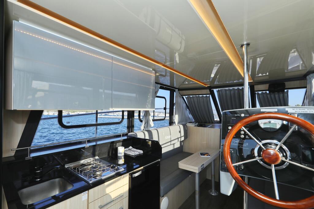 Motoryacht 