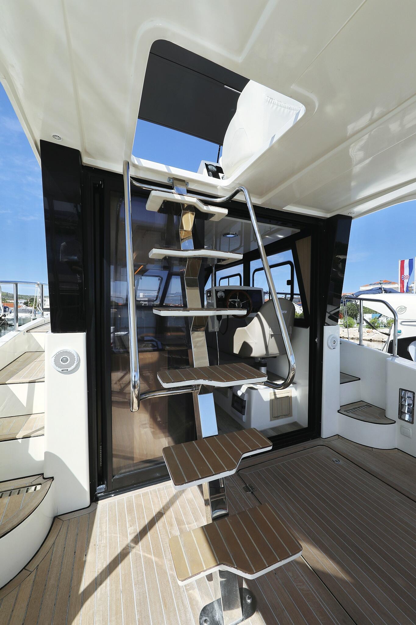 Motoryacht 