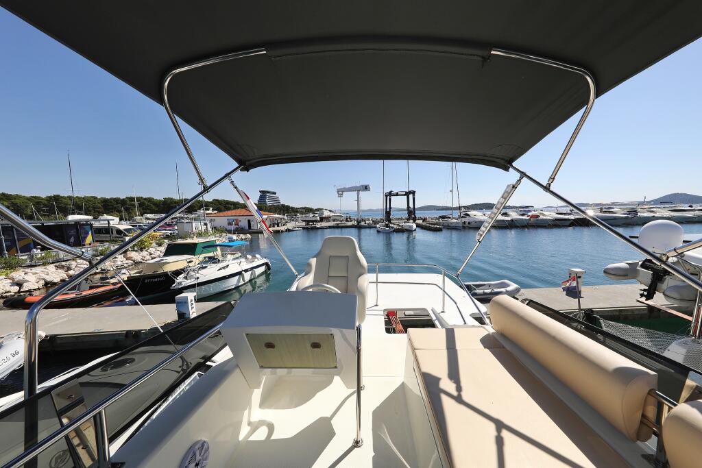 Motoryacht 