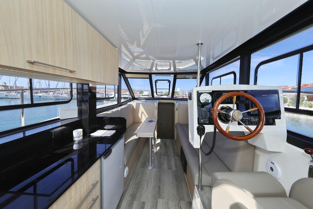 Motoryacht 