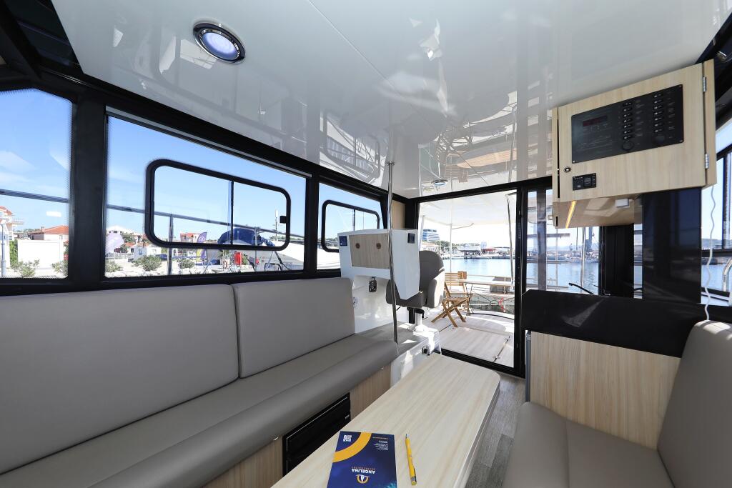 Motoryacht 