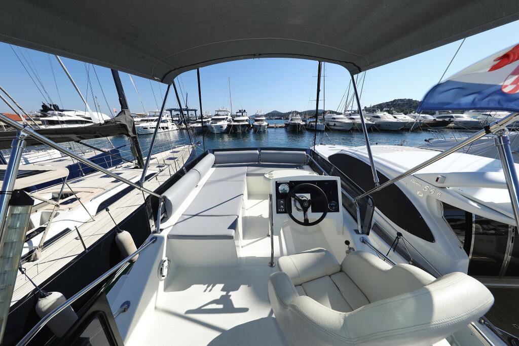 Motoryacht 