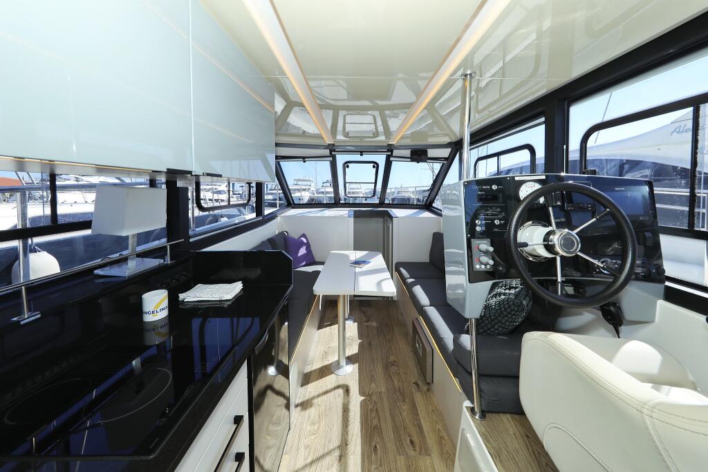 Motoryacht 