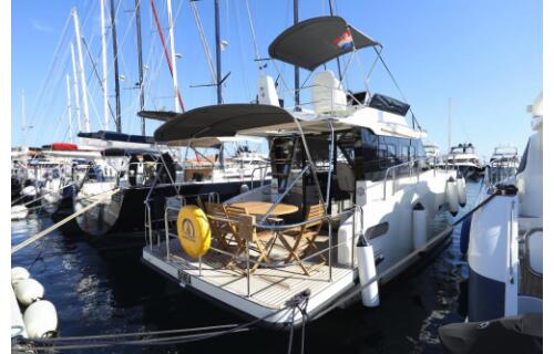 Motoryacht 