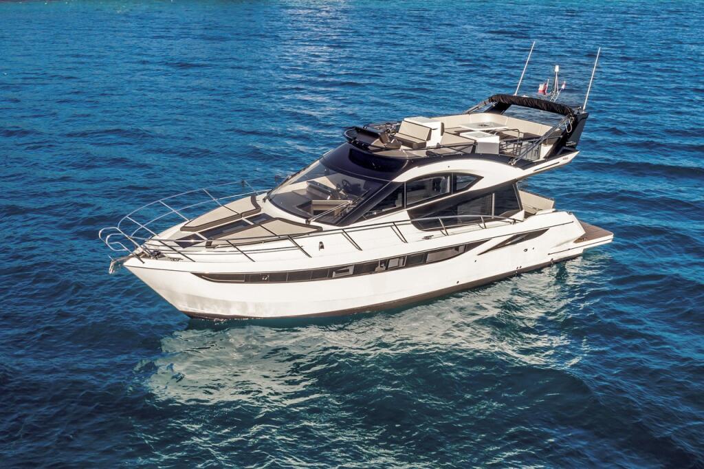 Motoryacht 