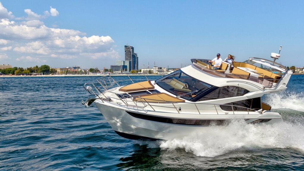 Motoryacht 