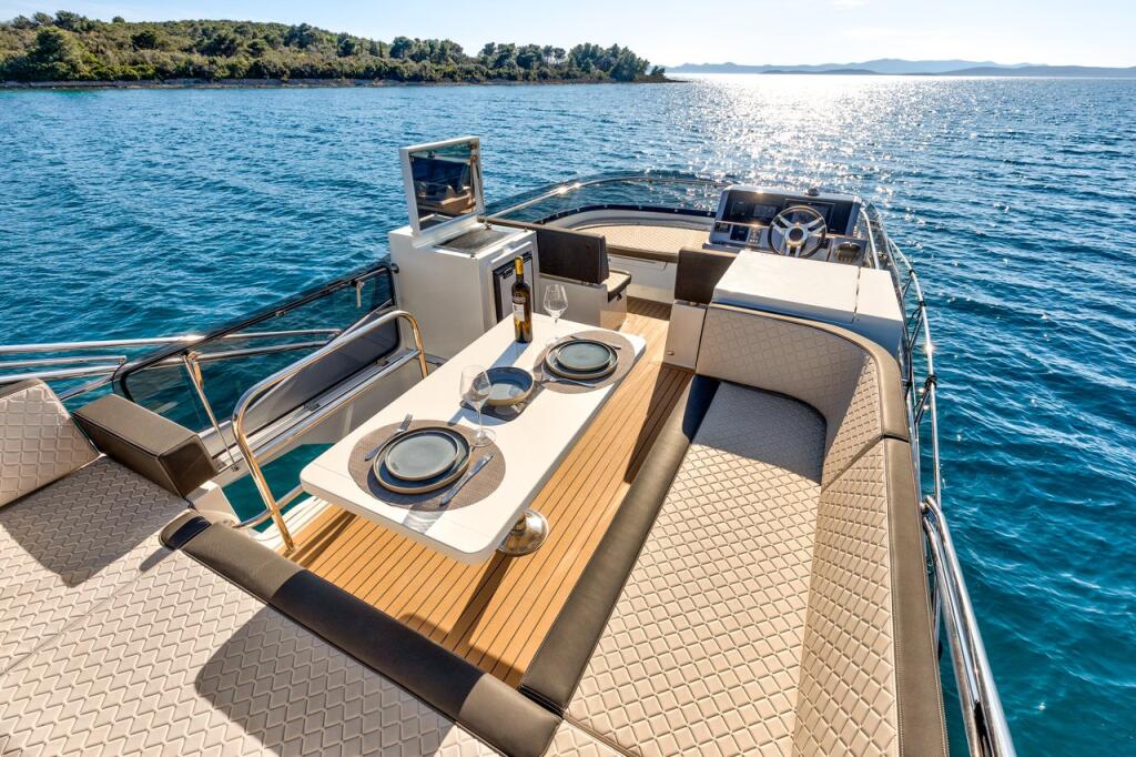 Motoryacht 