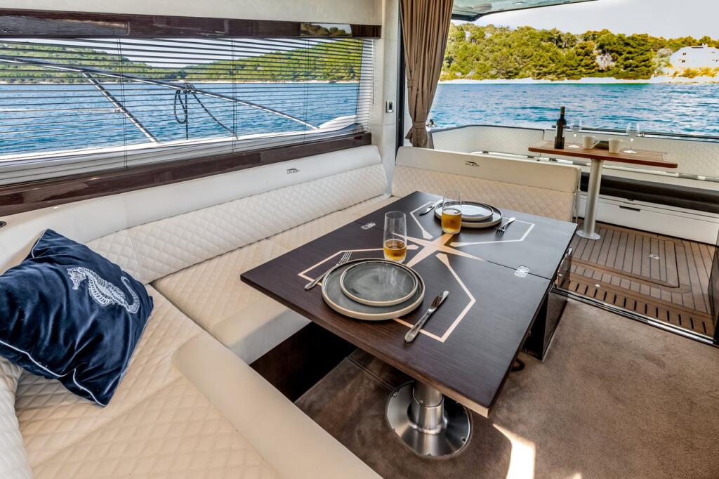 Motoryacht 