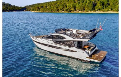 Motoryacht 