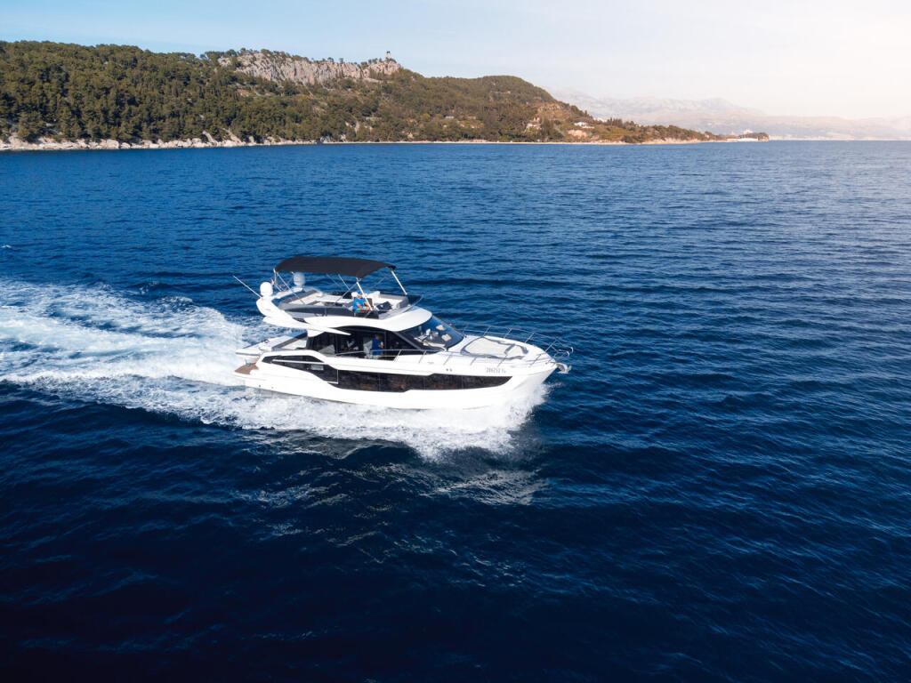 Motoryacht 
