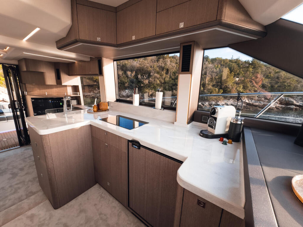 Motoryacht 