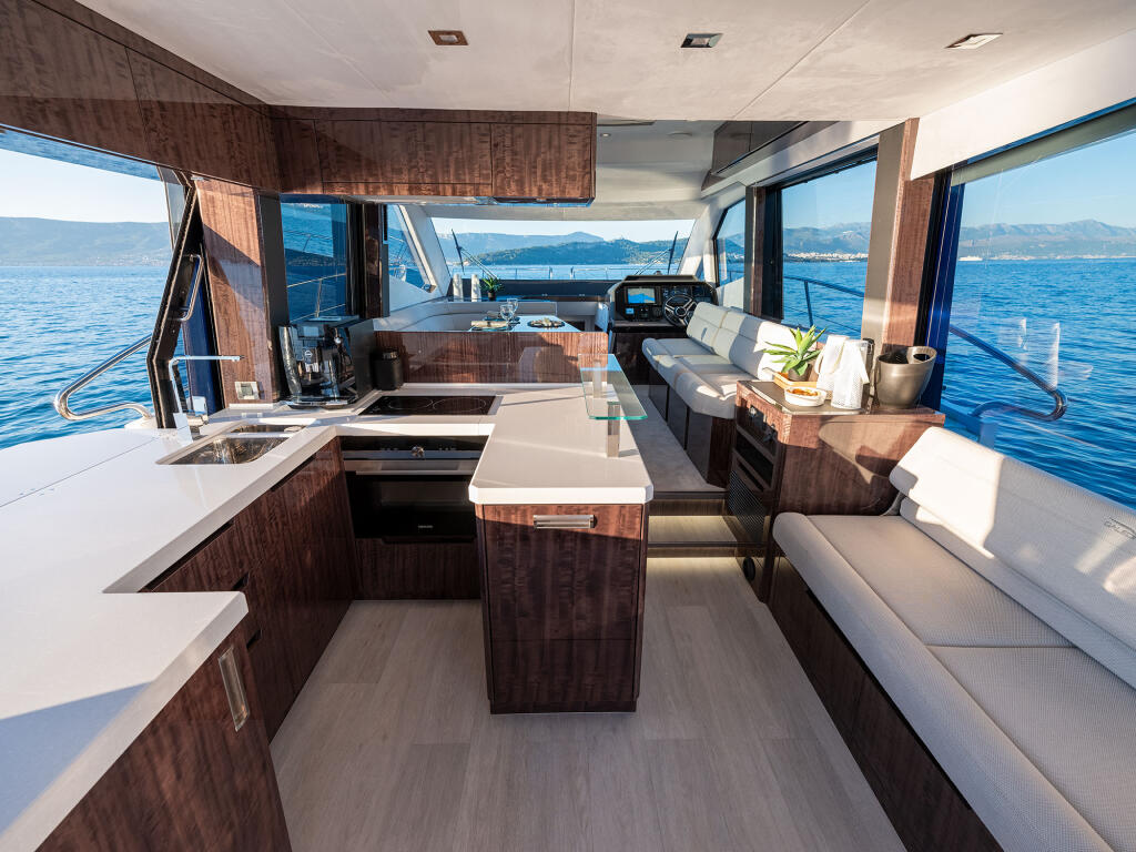 Motoryacht 