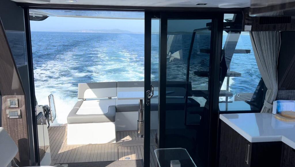 Motoryacht 