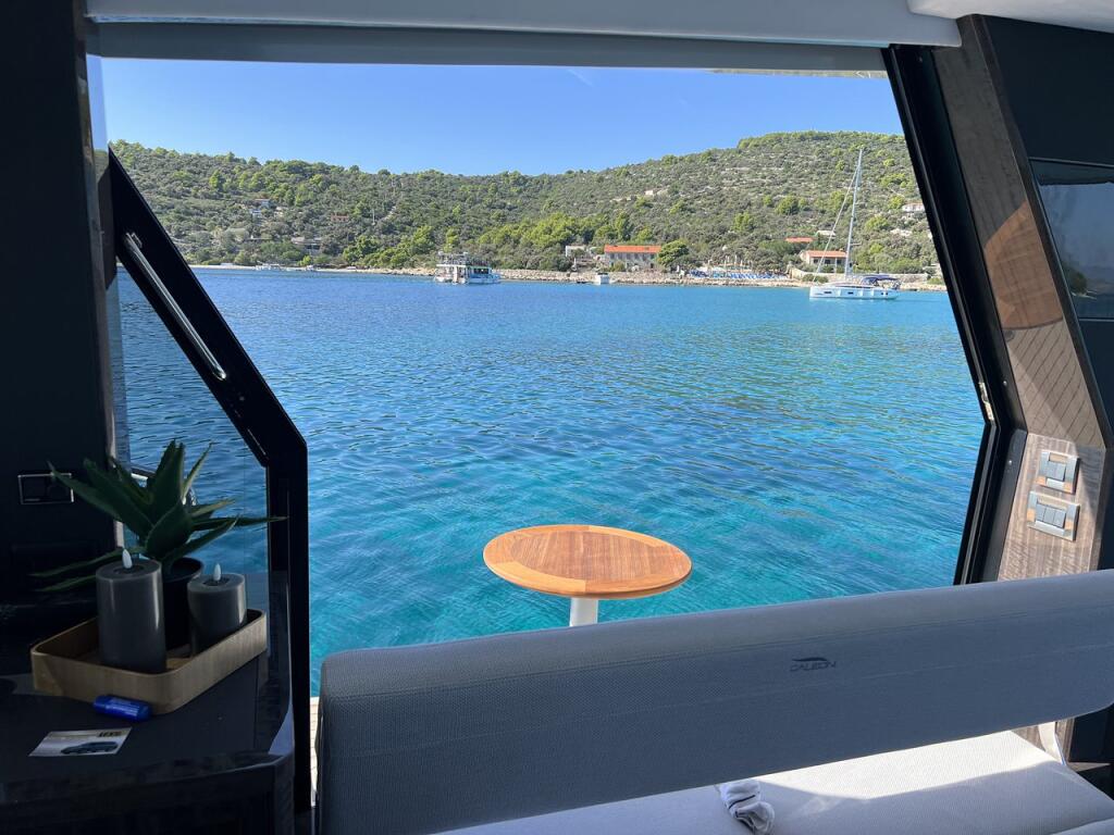 Motoryacht 