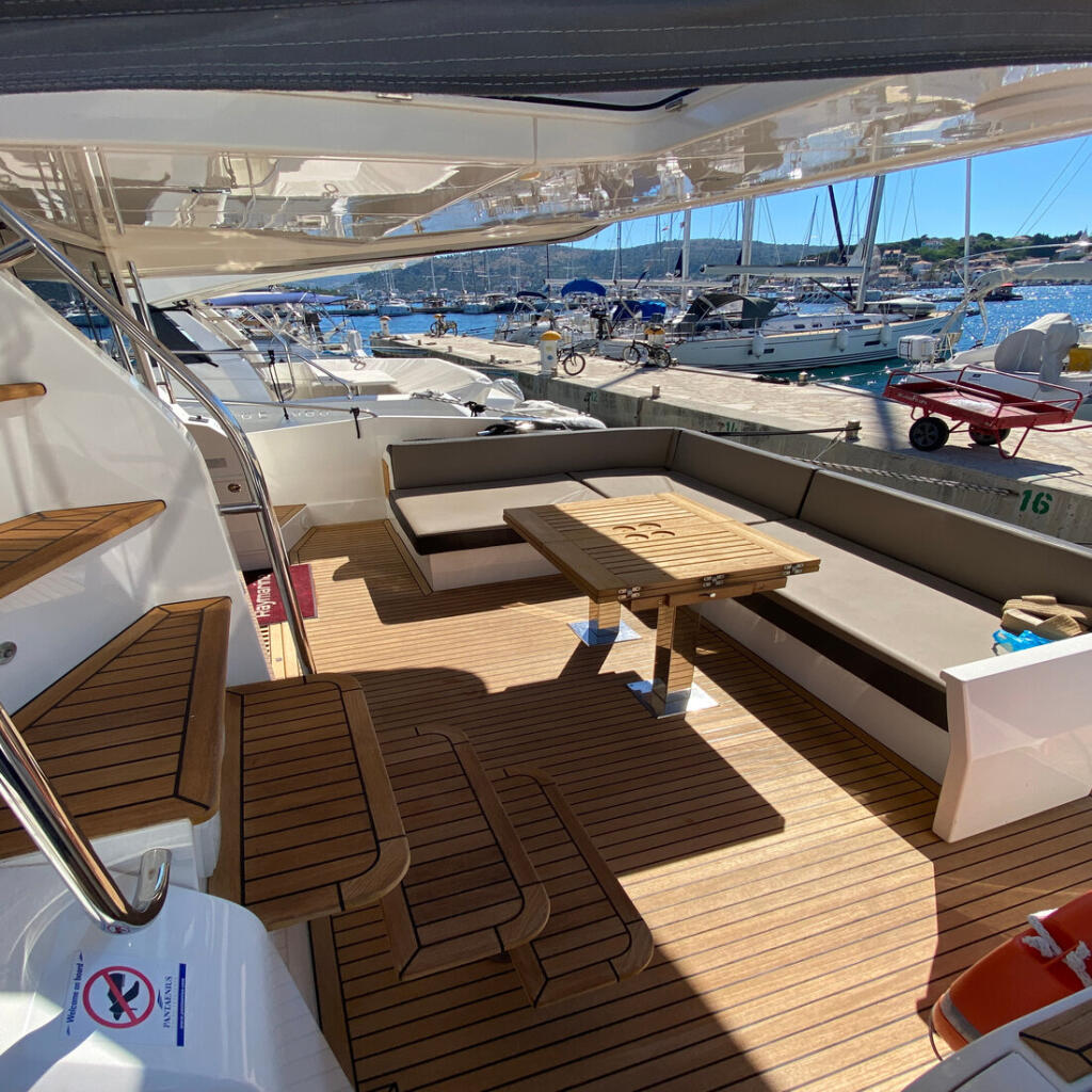 Motoryacht 