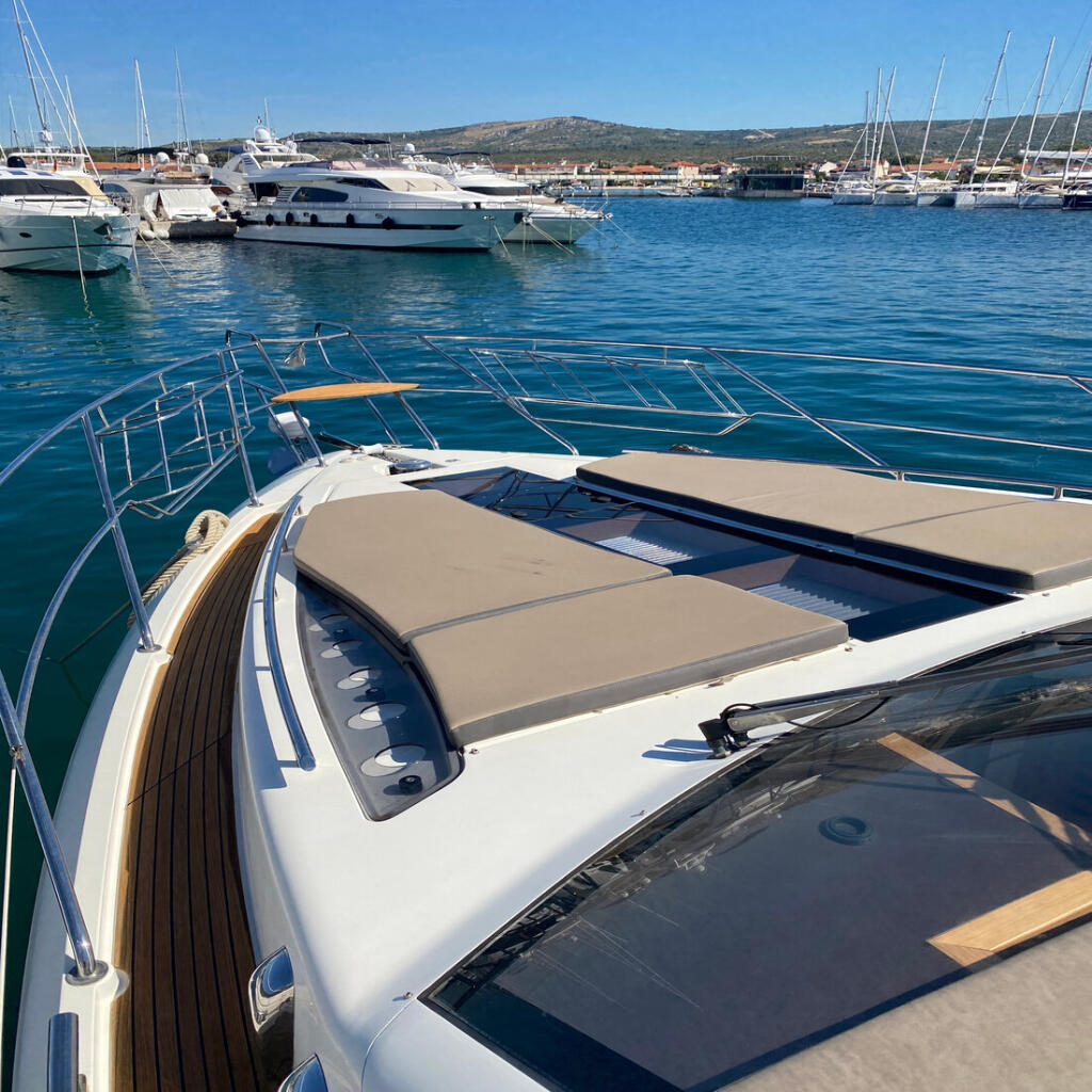 Motoryacht 