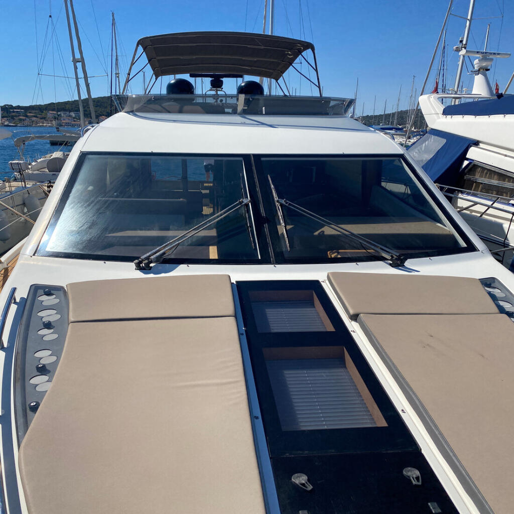 Motoryacht 
