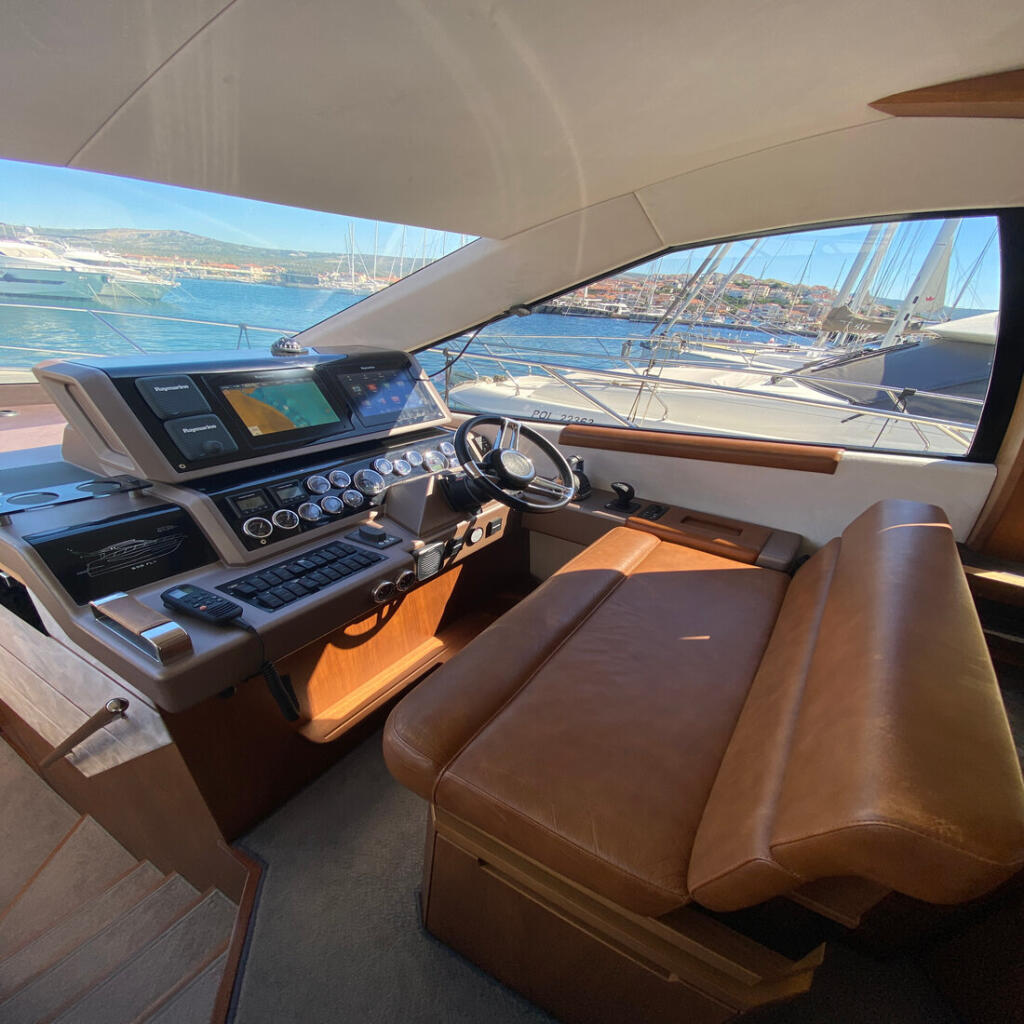 Motoryacht 