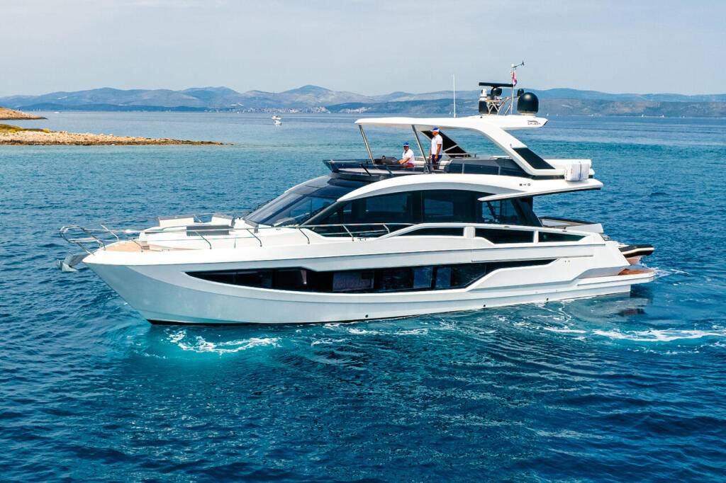Motoryacht 