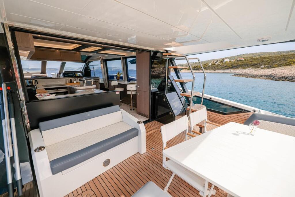 Motoryacht 