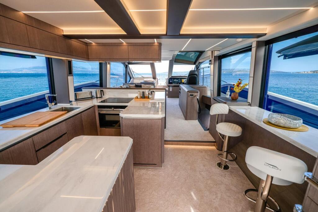 Motoryacht 
