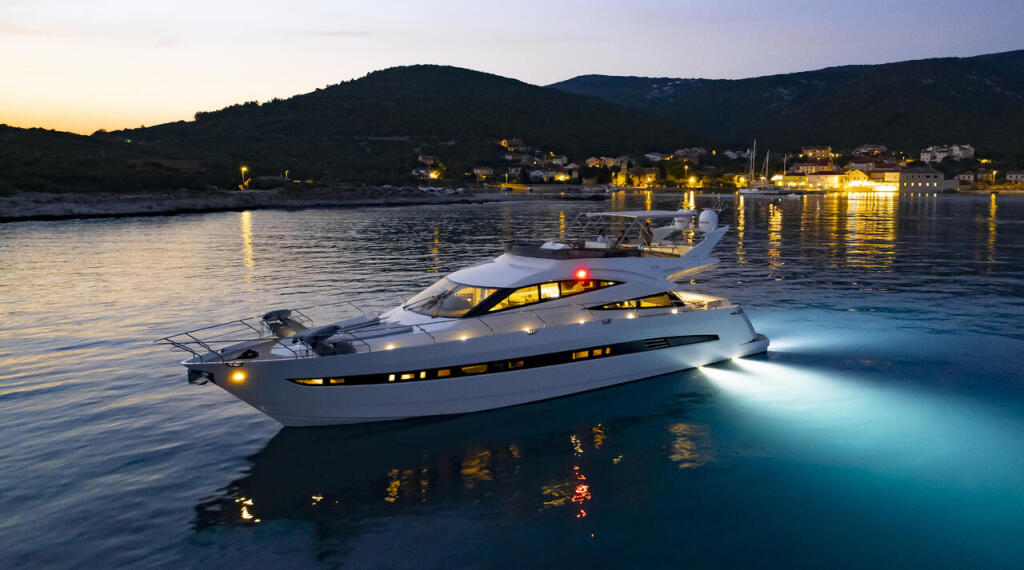 Motoryacht 