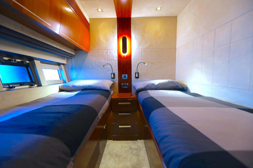 Motoryacht 