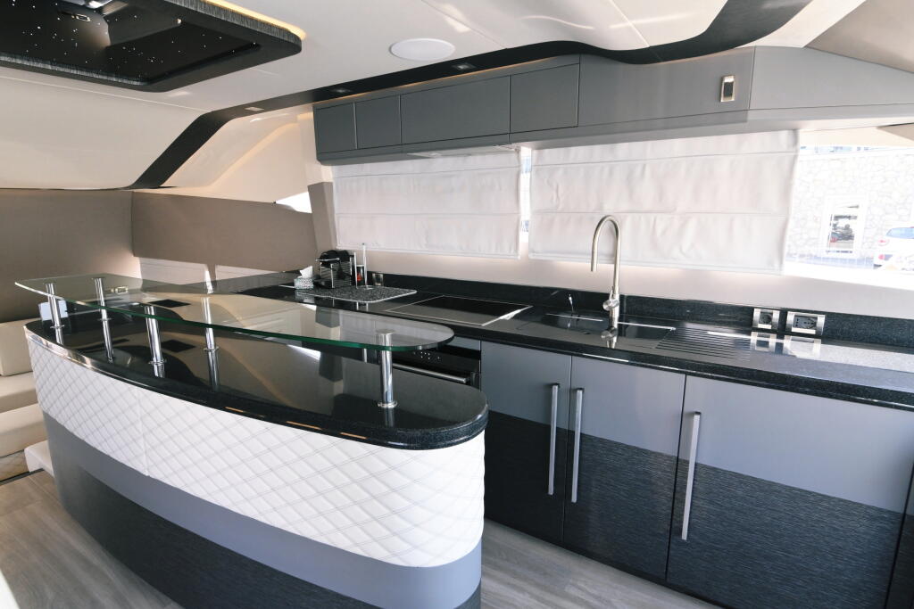 Motoryacht 