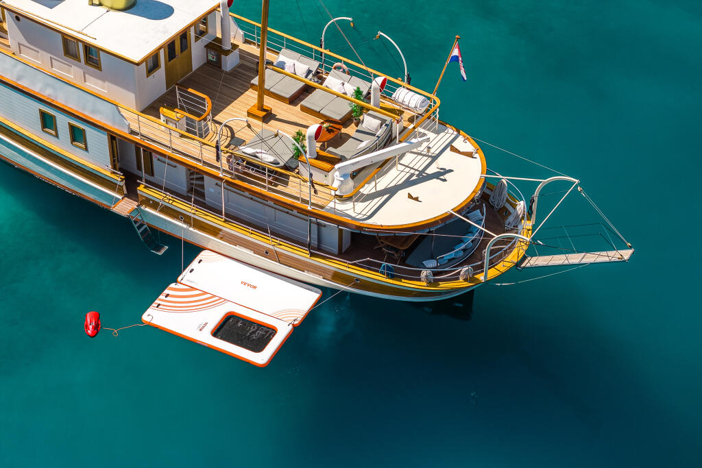 Luxury motor yacht 
