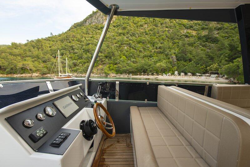 Motoryacht 